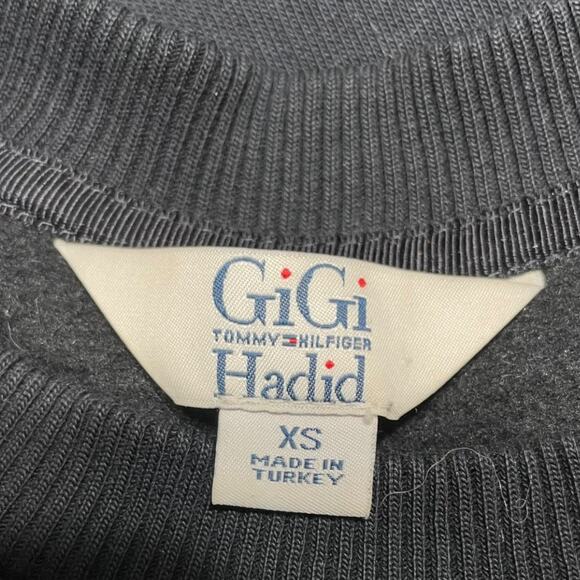 GiGi Hadid x Tommy Hilfiger Black Graphic Cut Off Cropped Sweatshirt   Size: XS - Picture 4 of 4